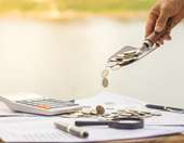 Ποια είναι η πραγματική ηλικία συνταξιοδότησης των Ελλήνων και ποια τα επίσημα όρια – Τι δείχνουν τα στοιχεία του υπ. Εργασίας