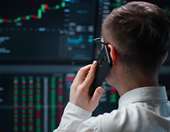 Γιατί οι αγορές δίνουν και φέτος ψήφο εμπιστοσύνης στα ελληνικά ομόλογα