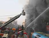 Πυρκαγιά σε εμπορικό κέντρο στο Πακιστάν: 11 νεκροί, περισσότεροι από 60 αγνοούμενοι