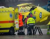 Θεσσαλονίκη: Στην Τιμισοάρα το αεροσκάφος του ΕΚΑΒ για να παραλάβει τον τρίτο τραυματία από το τροχαίο με τους οπαδούς του ΠΑΟΚ