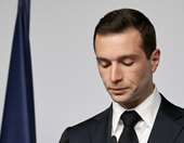 Γαλλία: Ο Μπαρντελά καλεί τους Ευρωπαίους να "μην υποκύψουν" στον Τραμπ