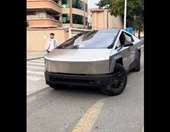 Τι δουλειά έχει ένα Tesla Cybertruck σε εγκαταστάσεις της BYD