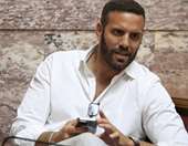 Ν. Παππάς για ξυλοδαρμό δημοσιογράφου: "Δεν θα αναλύσω σε ποια κατάσταση ήταν" - Ν. Γιαννόπουλος: "Θα ξεκινήσω νομική διαδικασία και στην Ελλάδα"