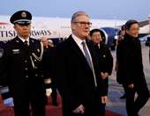 Ιστορική επίσκεψη Στάρμερ στο Πεκίνο