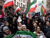 Ιράν: Το καθεστώς ισχυρίζεται ότι "ελέγχει πλήρως" την κατάσταση - Ο Τραμπ εξετάζει πλήγματα, αναφορές για πάνω από 1.000 νεκρούς