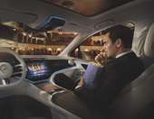 Γιατί ο Roger Federer τρώει ποπ κορν μέσα σε Mercedes EQS-δείτε το video που μόλις κυκλοφόρησε