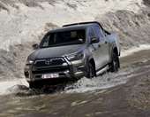 Νέο Toyota Hilux: Το θρυλικό pick up γίνεται υβριδικό