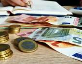 Ακριβότερο φέτος το εορταστικό τραπέζι – "Αλμυρά" τα γλυκά, απλησίαστο το κρέας