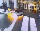 Έκρηξη Tesla Cybertruck: Πώς το ηλεκτρικό pickup έσωσε κόσμο