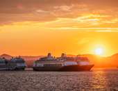 Η Ευρώπη σκληραίνει τα μέτρα απέναντι στον υπερτουρισμό της κρουαζιέρας