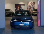 Επετειακή η πρώτη Lancia Ypsilon που παραδόθηκε σε πελάτη