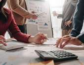 ΕΤΕπ: Το 81% των ελληνικών επιχειρήσεων δραστηριοποιείται στο διεθνές εμπόριο - Η εικόνα των επενδύσεων και οι προκλήσεις