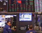 Πιέσεις στη Wall από τεχνολογία και τράπεζες