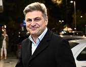 Ο ΣΥΡΙΖΑ διέγραψε από την ευρωομάδα του τον Νικόλα Φαραντούρη - Δεν παραδίδει την έδρα του