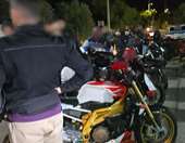 Χιλιάδες ευρώ πρόστιμα και συλλήψεις σε κόντρες μοτοσυκλετών