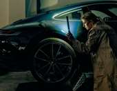 Η Laura Kukuk είναι διάσημη ντετέκτιβ κλασικών αυτοκινήτων και μας εξηγεί την δουλειά της