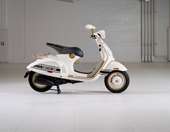 Αυτή η σπάνια Vespa θα πουλήθει 90.000 ευρώ σε δημοπρασία (εικόνες)