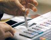 Νέο ψηφιακό δίχτυ για τις ταμειακές- Σε πραγματικό χρόνο ο έλεγχος των συναλλαγών