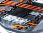 Μεγάλος προμηθευτής θερμικών αυτοκινήτων υπογράφει τεράστια σύμβαση για μπαταρίες ηλεκτρικών