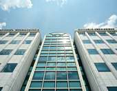 Χρηματιστήριο: Ισχυρό κλείσιμο εβδομάδας με τραπεζικό ράλι και νέα υψηλά 14 ετών