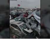Απίστευτη καραμπόλα: Δείτε πόσα αυτοκίνητα καταστράφηκαν (video)