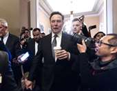 Ο Elon Musk ειρωνεύτηκε τους κατόχους κορυφαίας φίρμας αυτοκινήτων