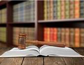 ΚΕΦΙΜ: Παρά τις επιμέρους βελτιώσεις, η νομοθετική διαδικασία στην Ελλάδα γίνεται στο πόδι