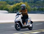 Πόσο κοστίζει το νέο ηλεκτρικό scooter της Yadea