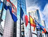 Το Ευρωκοινοβούλιο "παγώνει" την επικύρωση της εμπορικής συμφωνίας ΕΕ-ΗΠΑ