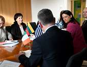 Κομισιόν προς Ν. Κεραμέως: Η Ελλάδα έμπνευση για την υπόλοιπη Ευρώπη