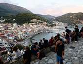 Ξεπέρασαν τα 20 δισ. ευρώ οι τουριστικές εισπράξεις στο εννεάμηνο