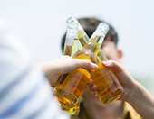 Αλκοόλ, κάπνισμα, παράνομες ουσίες και τυχερά παιχνίδια: Οι συνήθειες των 16χρονων στην Ελλάδα