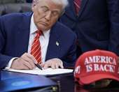 Ο Τραμπ αναδιαμορφώνει το αξίωμα με τρόπους που η Δεξιά μπορεί να μετανιώσει