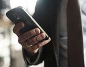 Ανταγωνισμός, μερίδια και συνδέσεις σε κινητή και σταθερή τηλεφωνία