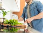 Οι αλλαγές που πρέπει να κάνουμε στη διατροφή μας όσο μεγαλώνουμε