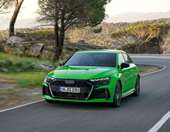 Ειδική έκδοση του Audi RS3 για να αποχαιρετήσει τον αγαπημένο 2.5 TFSI (video)