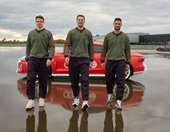 Οι παίκτες της Μπάγερν παρέλαβαν τα νέα τους αυτοκίνητα και πήραν γεύση από F1