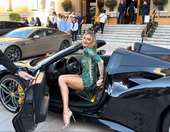 Madlen Peneva: Ποια είναι η πανέμορφη influencer του Μονακό με τα πανάκριβα αυτοκίνητα