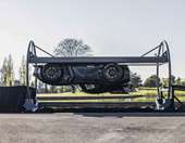 Δείτε το McMurtry Speirling να γίνεται το πρώτο αυτοκίνητο που οδηγείται ανάποδα (video)