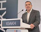 Ο Τσίπρας διαλέγει κοινό και... ζητάει χρόνο: "Δεν απευθύνομαι σε όλους"