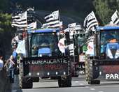 Γαλλία: Δρόμοι και σιδηροδρομικός άξονας αποκλεισμένοι από οργισμένους αγρότες