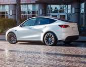 Γιατί η Tesla δεν χρειάζεται δίκτυο αντιπροσώπων για να πουλήσει αυτοκίνητα