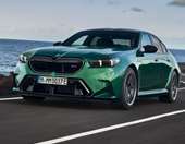 Αποκαλύφθηκε η νέα BMW M5 και είναι υβριδική με 727 ίππους και 100 κιλά ροπή (εικόνες)