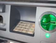 Κυβερνητική παρέμβαση για ATM τραπεζών: Κανένα παράθυρο χρεώσεων δύο ταχυτήτων δεν πρόκειται να ισχύσει