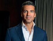 Νiκος Σταθόπουλος: O master των επενδύσεων - Τι βλέπει στην Ελλάδα, γιατί αγόρασε τη Forthnet