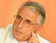 Τα σχέδια Αποστολόπουλου που οδήγησαν στη δημόσια πρόταση για το ΥΓΕΙΑ