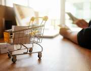 Στα όρια τους e-shops και ταχυμεταφορές