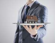 Γιατί τα ξένα funds επενδύουν στα ελληνικά ακίνητα