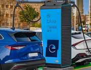 ΔΕΗ blue: Πάνω από 1.500 σημεία φόρτισης και περισσότερα από 80 σημεία ταχυφόρτισης πανελλαδικά