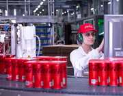 Coca-Cola HBC: Λειτουργικά κέρδη 1,36 δισ. ευρώ με άλμα 11,5% το 2025 - Αύξηση 8,1% στα οργανικά έσοδα από πωλήσεις